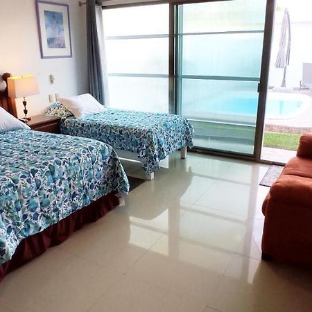 Casa Abril Cozzy Suites แคนคูน ภายนอก รูปภาพ