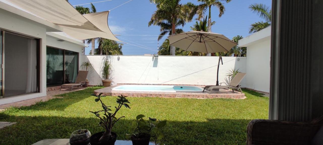 Casa Abril Cozzy Suites แคนคูน ภายนอก รูปภาพ