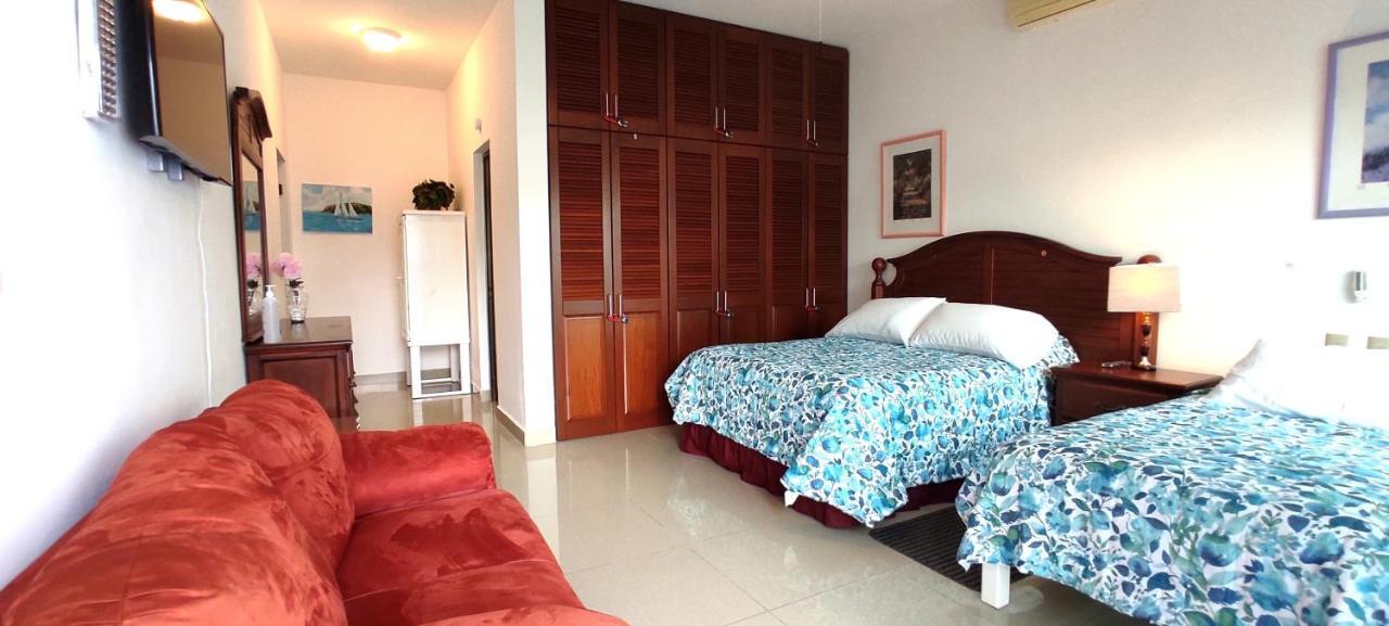 Casa Abril Cozzy Suites แคนคูน ภายนอก รูปภาพ