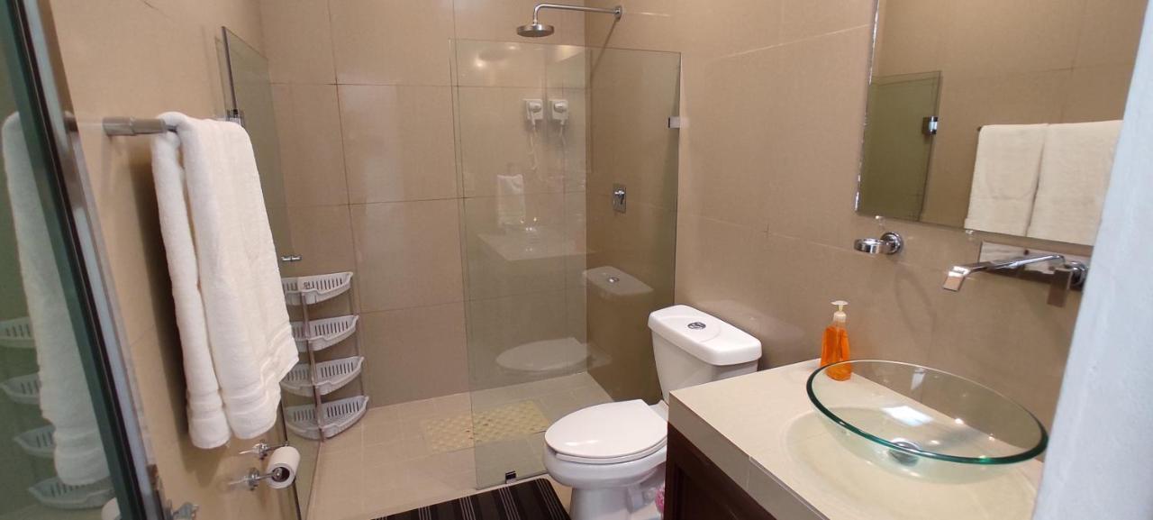 Casa Abril Cozzy Suites แคนคูน ภายนอก รูปภาพ